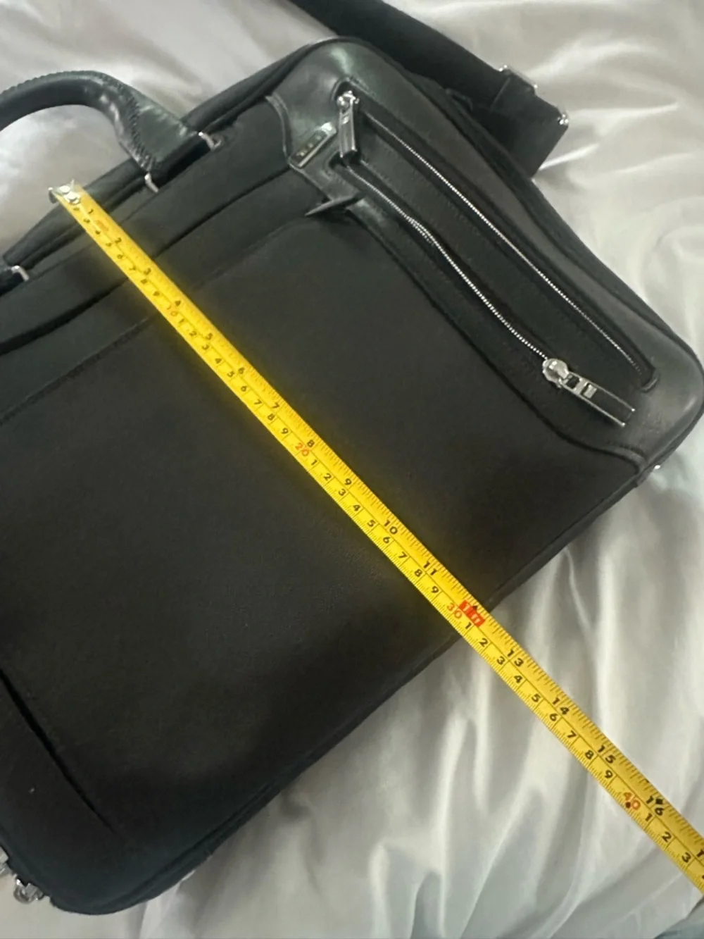 TUMI Arrive' T-Pass Kennedy Deluxe Brief.